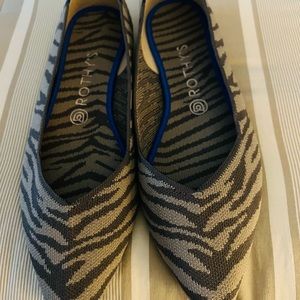 Gray animal print Rothy’s size 10 1/2 excellent used condition